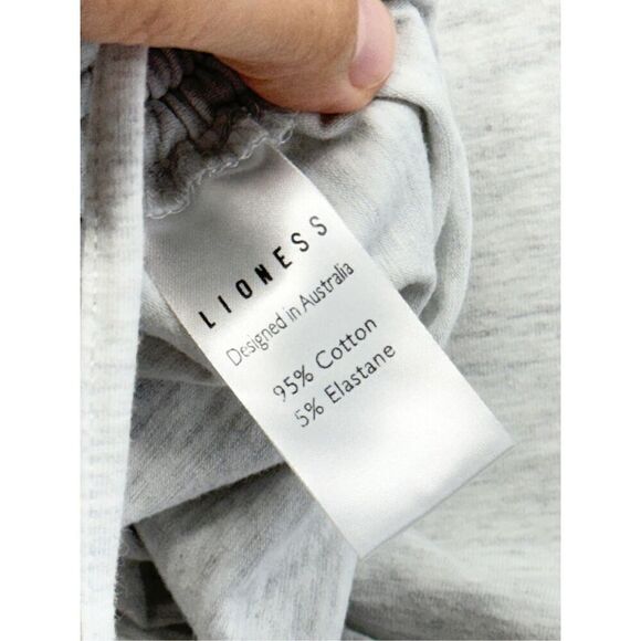 Lioness Drawstring Crop Top Size Small Light Gray Crewneck Short Sleeve Tee NEW - Picture 9 of 9